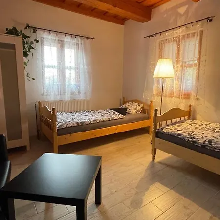 Apartmán Anička Nová Paka Exterior foto