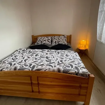 Apartmán Anička Nová Paka Exterior foto
